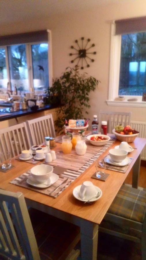 Ivybeth B&B Moffat Bagian luar foto